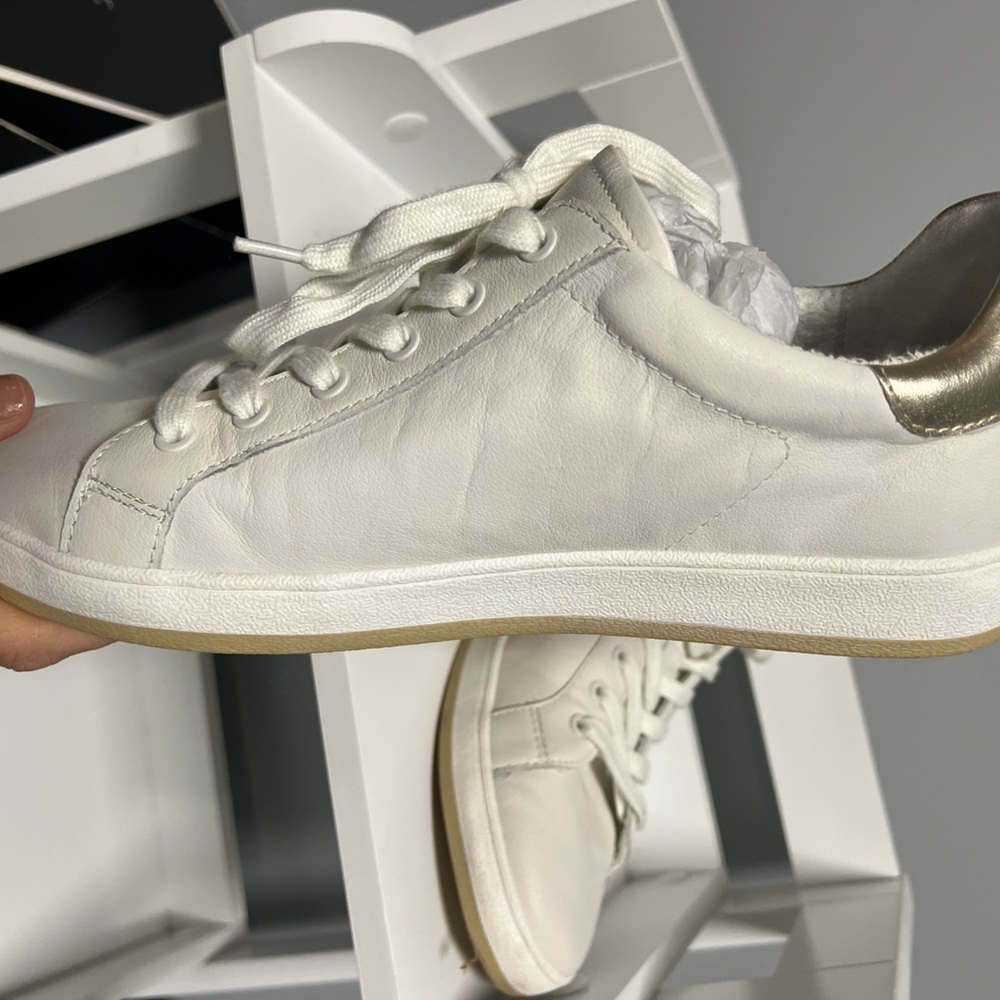 Chicos sneakers